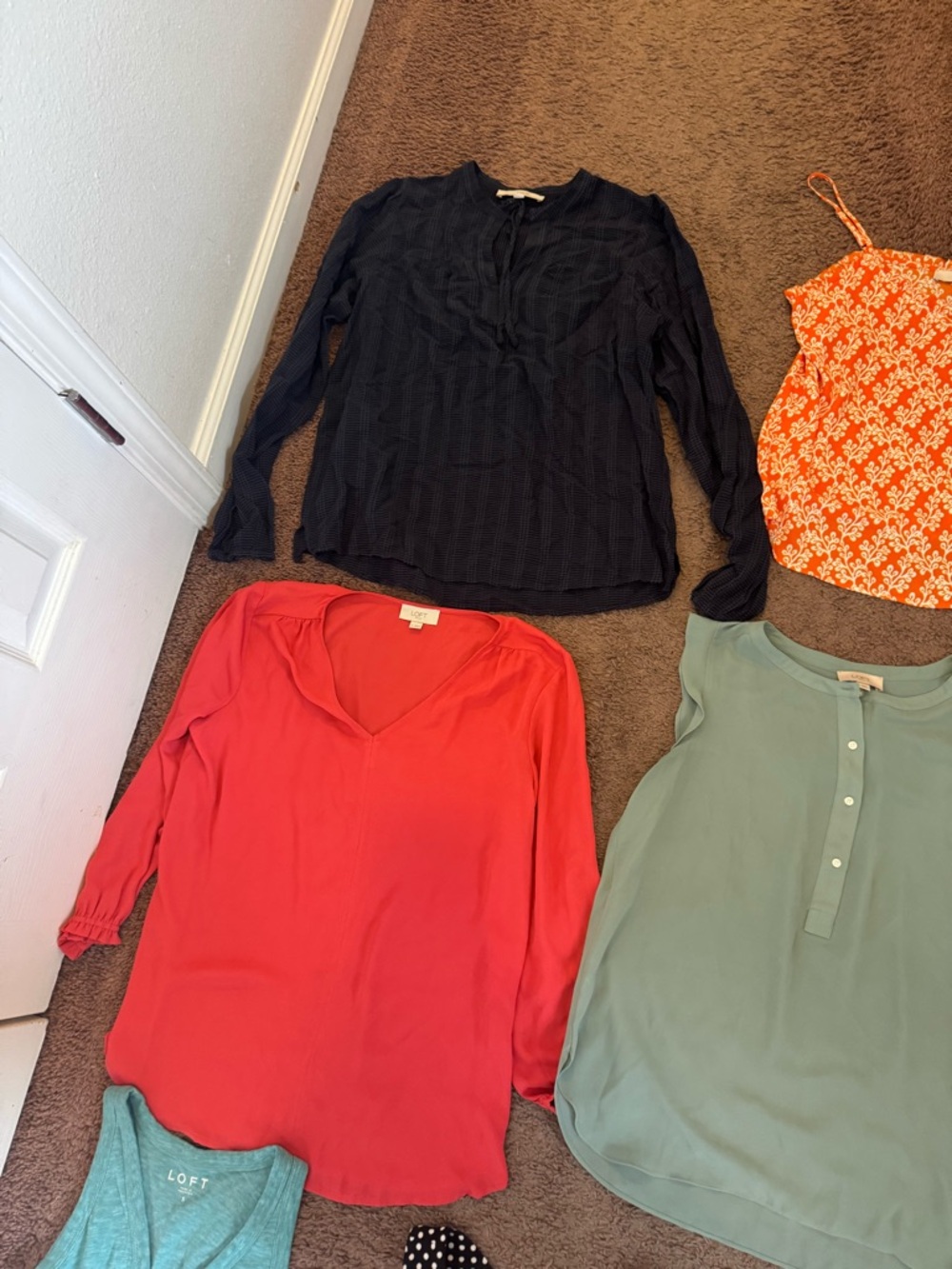 Lot Of 12 Tops Blouses Spring Summer Ann Taylor LOFT Workwear S - Picture 9 of 10